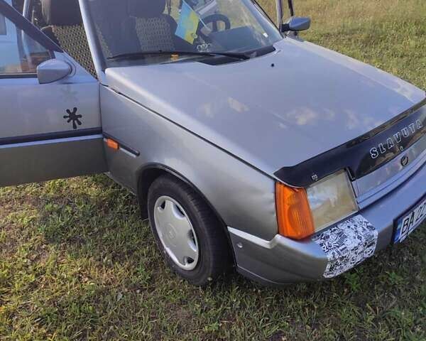 Серый ЗАЗ 1103 Славута, объемом двигателя 1.2 л и пробегом 152 тыс. км за 1399 $, фото 1 на Automoto.ua