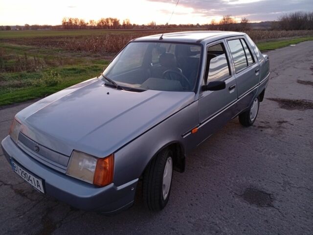 Серый ЗАЗ 1103 Славута, объемом двигателя 1.2 л и пробегом 106 тыс. км за 1350 $, фото 1 на Automoto.ua