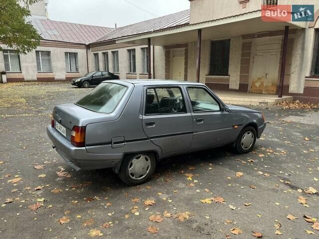 Серый ЗАЗ 1103 Славута, объемом двигателя 1.2 л и пробегом 20 тыс. км за 1300 $, фото 6 на Automoto.ua