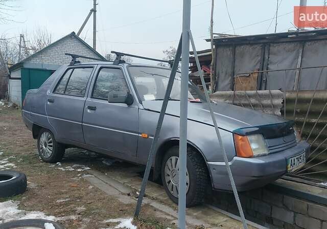 Серый ЗАЗ 1103 Славута, объемом двигателя 1.2 л и пробегом 220 тыс. км за 950 $, фото 10 на Automoto.ua