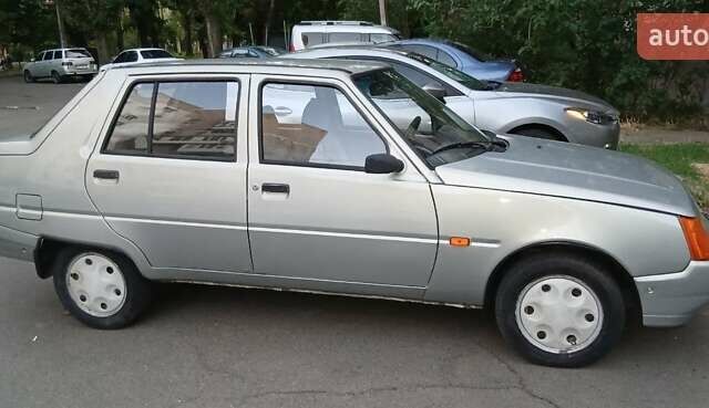 Сірий ЗАЗ 1103 Славута, об'ємом двигуна 1.2 л та пробігом 88 тис. км за 1250 $, фото 6 на Automoto.ua