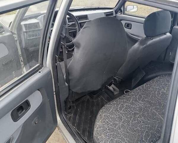 Серый ЗАЗ 1103 Славута, объемом двигателя 1.2 л и пробегом 200 тыс. км за 1000 $, фото 5 на Automoto.ua