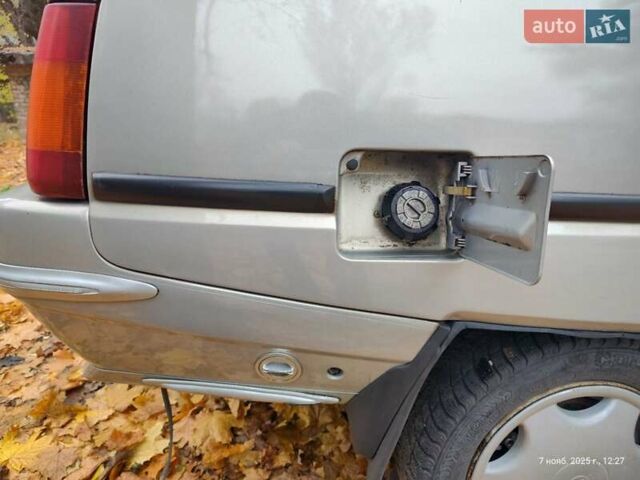 Серый ЗАЗ 1103 Славута, объемом двигателя 1.2 л и пробегом 100 тыс. км за 2000 $, фото 6 на Automoto.ua