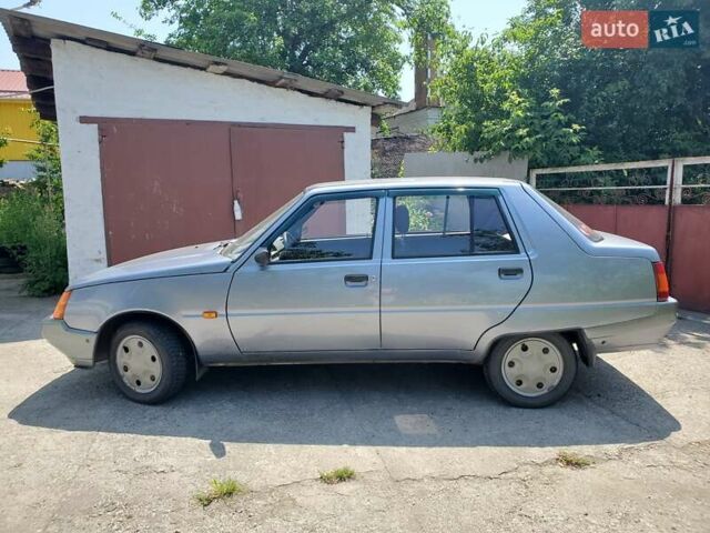Серый ЗАЗ 1103 Славута, объемом двигателя 1.2 л и пробегом 63 тыс. км за 2400 $, фото 2 на Automoto.ua