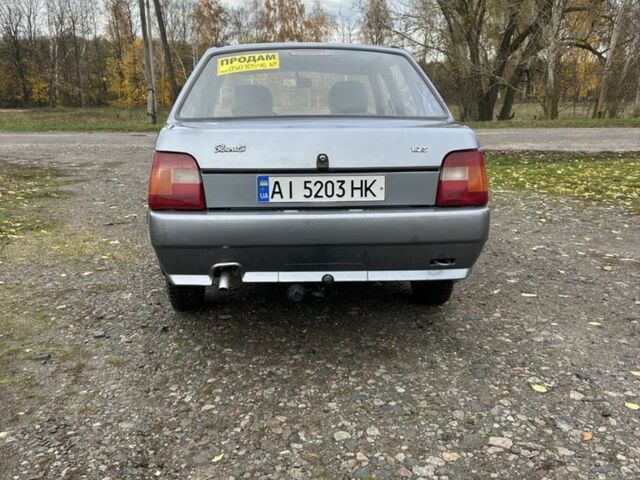 ЗАЗ 1103 Славута 2006 в Зенькове на Automoto.ua Серый ЗАЗ 1103 Славута, объемом двигателя 1.2 л и пробегом 30 тыс. км за 1950 $, фото 2 на Automoto.ua