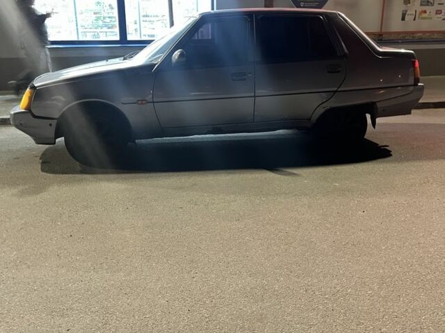 Сірий ЗАЗ 1103 Славута, об'ємом двигуна 1.2 л та пробігом 200 тис. км за 900 $, фото 5 на Automoto.ua