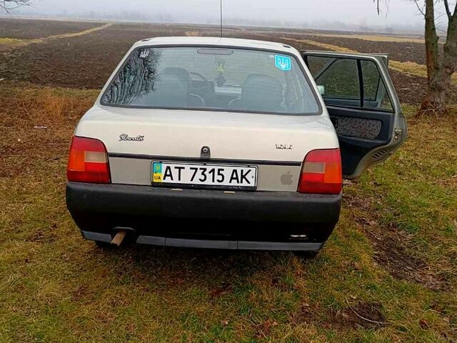 Серый ЗАЗ 1103 Славута, объемом двигателя 1.2 л и пробегом 354 тыс. км за 750 $, фото 5 на Automoto.ua