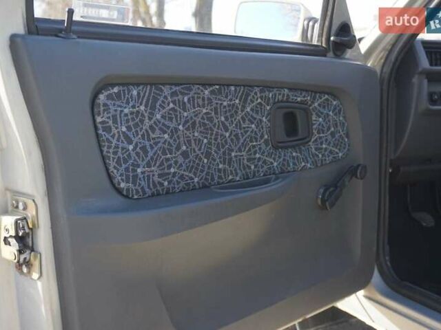 Сірий ЗАЗ 1103 Славута, об'ємом двигуна 1.2 л та пробігом 90 тис. км за 1500 $, фото 9 на Automoto.ua