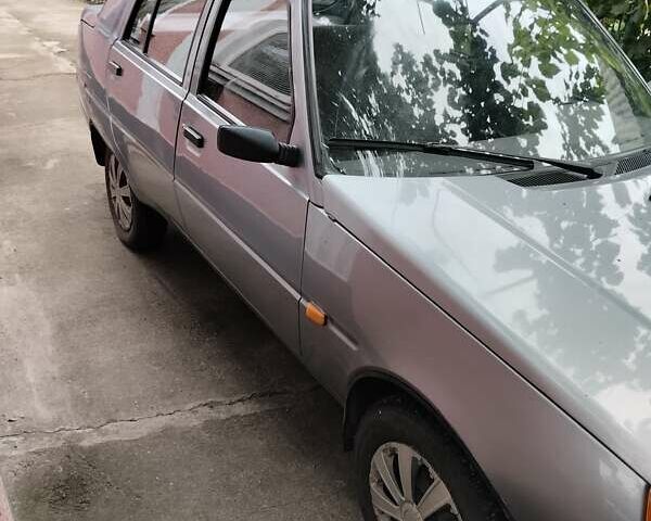 ЗАЗ 1103 Славута 2007 у Подільськ (Котовськ) на Automoto.ua Сірий ЗАЗ 1103 Славута, об'ємом двигуна 1.2 л та пробігом 130 тис. км за 1500 $, фото 2 на Automoto.ua