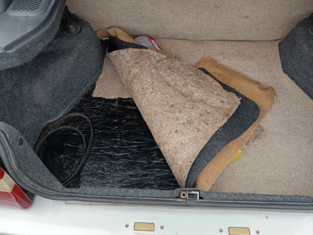 Сірий ЗАЗ 1103 Славута, об'ємом двигуна 1.2 л та пробігом 127 тис. км за 1500 $, фото 3 на Automoto.ua