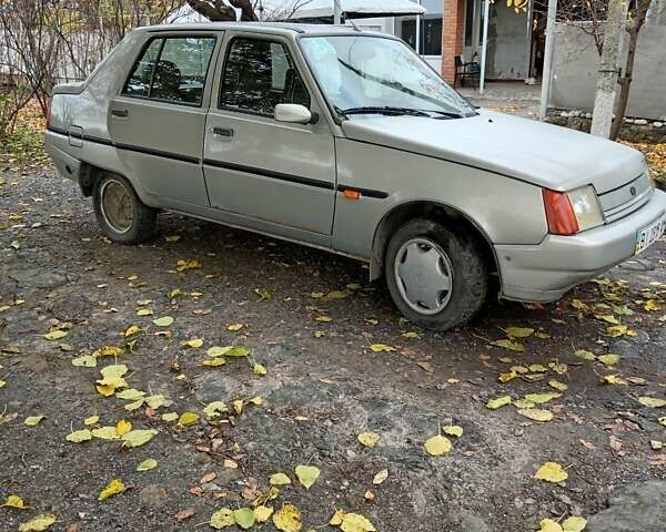 Сірий ЗАЗ 1103 Славута, об'ємом двигуна 1.2 л та пробігом 274 тис. км за 999 $, фото 15 на Automoto.ua