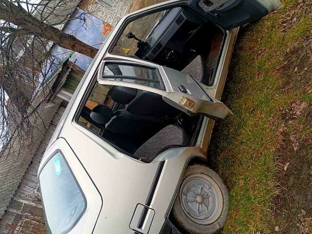 Серый ЗАЗ 1103 Славута, объемом двигателя 1.2 л и пробегом 354 тыс. км за 750 $, фото 6 на Automoto.ua