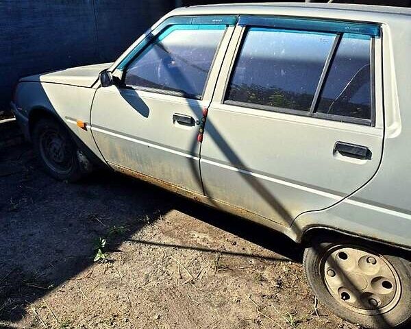 Сірий ЗАЗ 1103 Славута, об'ємом двигуна 1.2 л та пробігом 117 тис. км за 900 $, фото 2 на Automoto.ua