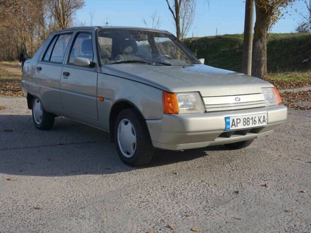 Сірий ЗАЗ 1103 Славута, об'ємом двигуна 1.2 л та пробігом 90 тис. км за 1500 $, фото 2 на Automoto.ua