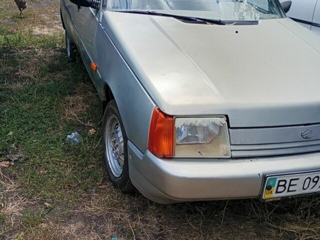 Серый ЗАЗ 1103 Славута, объемом двигателя 1.3 л и пробегом 222 тыс. км за 600 $, фото 1 на Automoto.ua