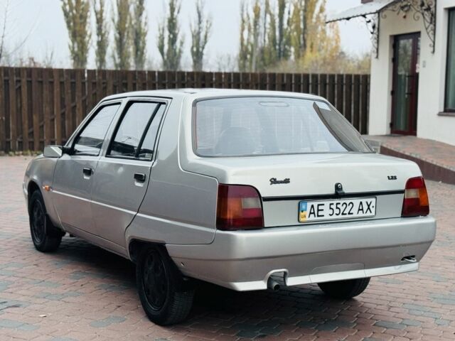 Серый ЗАЗ 1103 Славута, объемом двигателя 1.2 л и пробегом 85 тыс. км за 1400 $, фото 4 на Automoto.ua