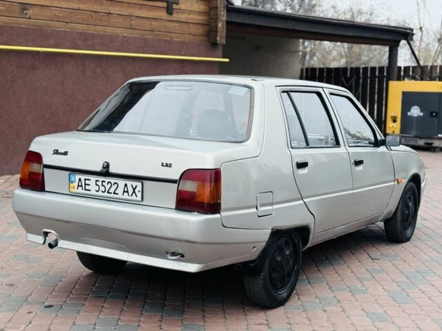 Серый ЗАЗ 1103 Славута, объемом двигателя 1.2 л и пробегом 85 тыс. км за 1400 $, фото 3 на Automoto.ua