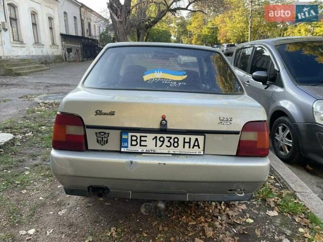 Серый ЗАЗ 1103 Славута, объемом двигателя 1.2 л и пробегом 157 тыс. км за 950 $, фото 3 на Automoto.ua