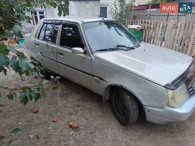 Серый ЗАЗ 1103 Славута, объемом двигателя 1.2 л и пробегом 300 тыс. км за 1326 $, фото 6 на Automoto.ua