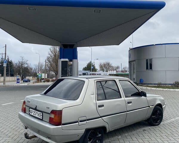 Серый ЗАЗ 1103 Славута, объемом двигателя 1.2 л и пробегом 147 тыс. км за 1000 $, фото 4 на Automoto.ua