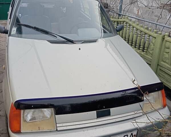 Серый ЗАЗ 1103 Славута, объемом двигателя 1.2 л и пробегом 155 тыс. км за 1450 $, фото 4 на Automoto.ua