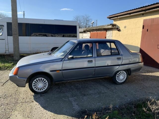 Сірий ЗАЗ 1103 Славута, об'ємом двигуна 1.2 л та пробігом 136 тис. км за 950 $, фото 2 на Automoto.ua