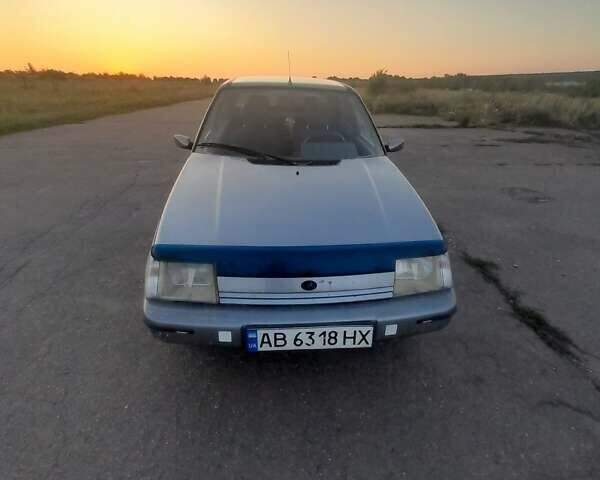Серый ЗАЗ 1103 Славута, объемом двигателя 1.2 л и пробегом 200 тыс. км за 900 $, фото 7 на Automoto.ua