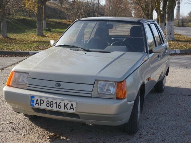 Сірий ЗАЗ 1103 Славута, об'ємом двигуна 1.2 л та пробігом 90 тис. км за 1500 $, фото 1 на Automoto.ua