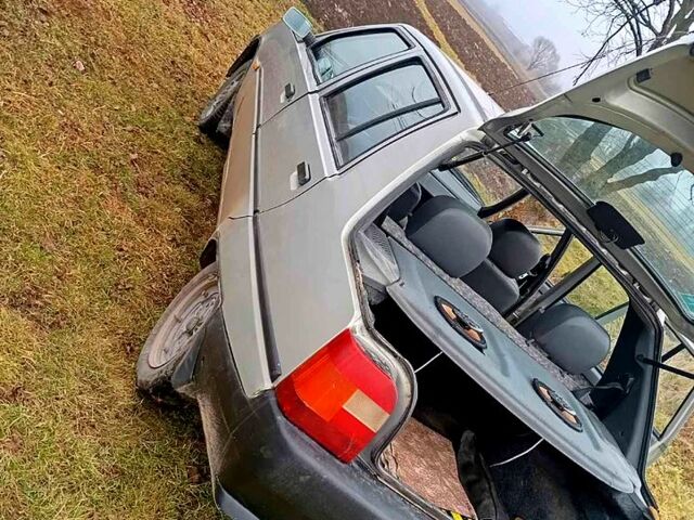 Серый ЗАЗ 1103 Славута, объемом двигателя 1.2 л и пробегом 354 тыс. км за 750 $, фото 4 на Automoto.ua