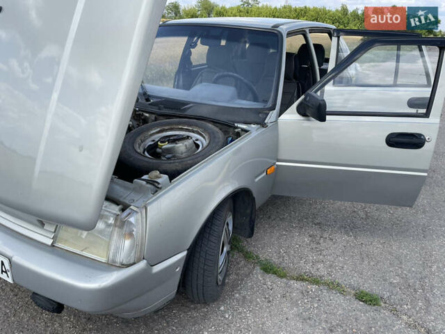 Серый ЗАЗ 1103 Славута, объемом двигателя 1.2 л и пробегом 103 тыс. км за 1650 $, фото 7 на Automoto.ua