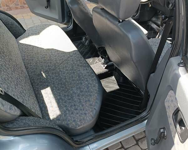 Серый ЗАЗ 1103 Славута, объемом двигателя 1.2 л и пробегом 85 тыс. км за 1100 $, фото 11 на Automoto.ua