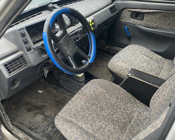 Серый ЗАЗ 1103 Славута, объемом двигателя 1.25 л и пробегом 142 тыс. км за 460 $, фото 6 на Automoto.ua