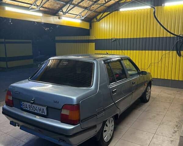 Серый ЗАЗ 1103 Славута, объемом двигателя 1.25 л и пробегом 145 тыс. км за 1300 $, фото 5 на Automoto.ua