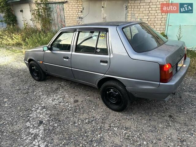 Сірий ЗАЗ 1103 Славута, об'ємом двигуна 1.2 л та пробігом 70 тис. км за 1700 $, фото 4 на Automoto.ua