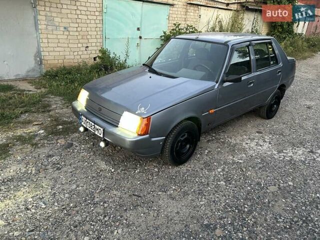 Сірий ЗАЗ 1103 Славута, об'ємом двигуна 1.2 л та пробігом 70 тис. км за 1700 $, фото 3 на Automoto.ua