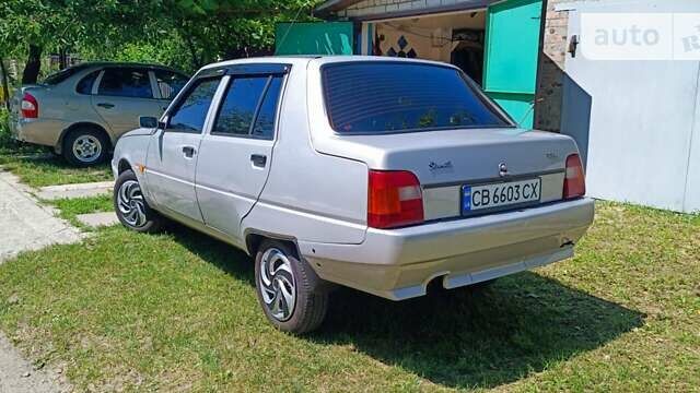 Серый ЗАЗ 1103 Славута, объемом двигателя 1.2 л и пробегом 61 тыс. км за 1800 $, фото 4 на Automoto.ua
