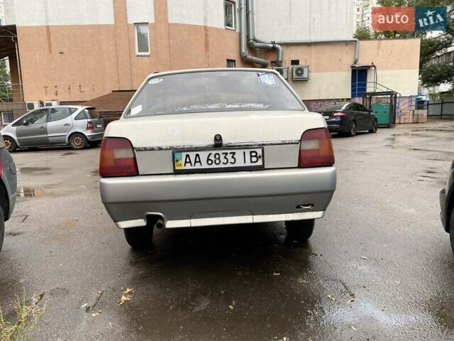 Серый ЗАЗ 1103 Славута, объемом двигателя 1.3 л и пробегом 224 тыс. км за 950 $, фото 5 на Automoto.ua
