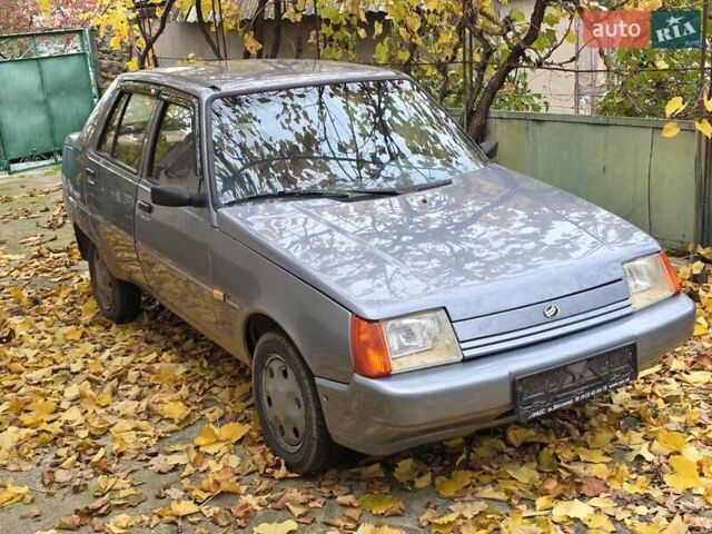 Серый ЗАЗ 1103 Славута, объемом двигателя 1.3 л и пробегом 115 тыс. км за 1400 $, фото 1 на Automoto.ua