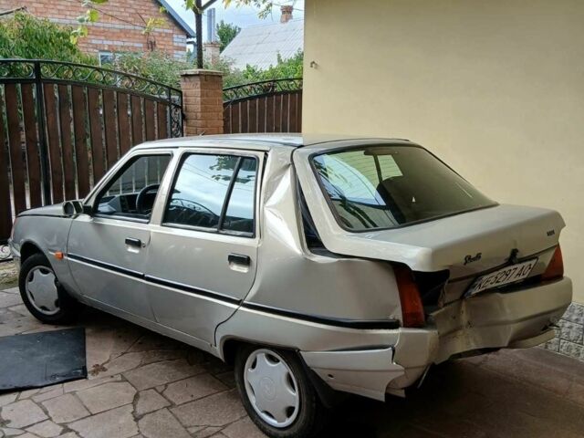 Сірий ЗАЗ 1103 Славута, об'ємом двигуна 1.3 л та пробігом 140 тис. км за 654 $, фото 1 на Automoto.ua