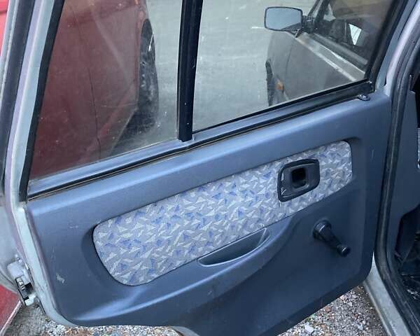 Серый ЗАЗ 1103 Славута, объемом двигателя 1.3 л и пробегом 224 тыс. км за 950 $, фото 9 на Automoto.ua