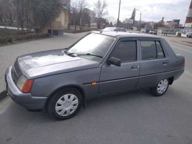 Серый ЗАЗ 1103 Славута, объемом двигателя 1.3 л и пробегом 100 тыс. км за 1650 $, фото 7 на Automoto.ua