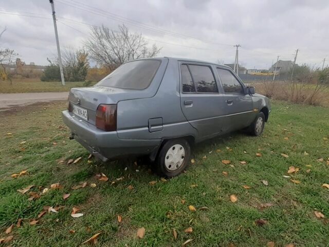 Сірий ЗАЗ 1103 Славута, об'ємом двигуна 0 л та пробігом 200 тис. км за 713 $, фото 3 на Automoto.ua