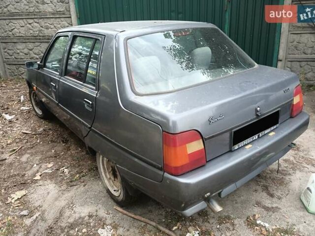 Серый ЗАЗ 1103 Славута, объемом двигателя 1.3 л и пробегом 112 тыс. км за 1200 $, фото 2 на Automoto.ua