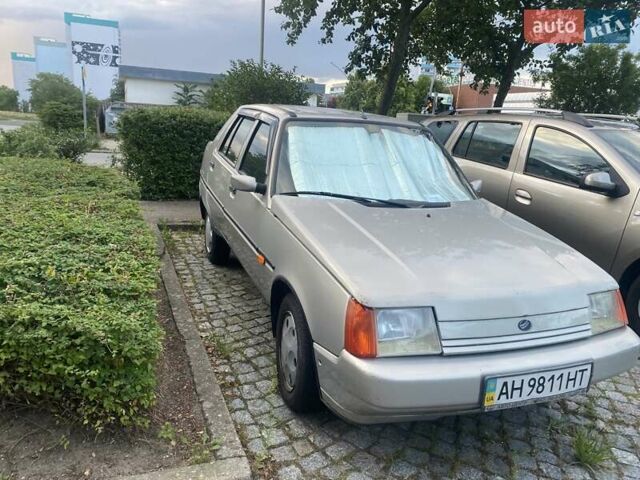 Серый ЗАЗ 1103 Славута, объемом двигателя 1.3 л и пробегом 95 тыс. км за 573 $, фото 6 на Automoto.ua