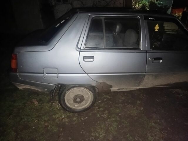 Сірий ЗАЗ 1103 Славута, об'ємом двигуна 1.3 л та пробігом 120 тис. км за 1064 $, фото 4 на Automoto.ua