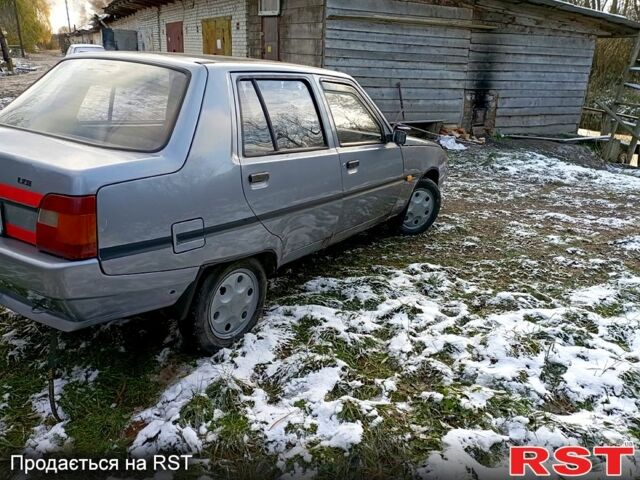 Сірий ЗАЗ 1103 Славута, об'ємом двигуна 1.3 л та пробігом 116 тис. км за 1500 $, фото 2 на Automoto.ua