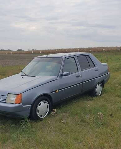 ЗАЗ 1103 Славута 2010 в Мироновке на Automoto.ua Серый ЗАЗ 1103 Славута, объемом двигателя 1.3 л и пробегом 190 тыс. км за 1080 $, фото 4 на Automoto.ua