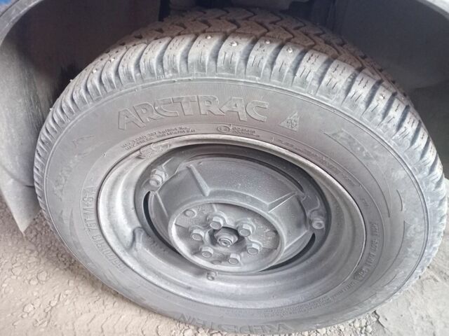 Синий ЗАЗ 1103 Славута, объемом двигателя 1.2 л и пробегом 777 тыс. км за 763 $, фото 6 на Automoto.ua