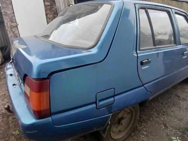 Синий ЗАЗ 1103 Славута, объемом двигателя 0 л и пробегом 111 тыс. км за 250 $, фото 5 на Automoto.ua