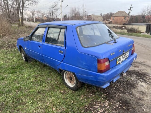 Синий ЗАЗ 1103 Славута, объемом двигателя 1.2 л и пробегом 140 тыс. км за 208 $, фото 3 на Automoto.ua